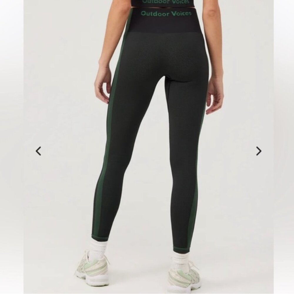 Outdoor Voices Women's Dark Green Seamless Smooth 7/8 Leggings Size Small